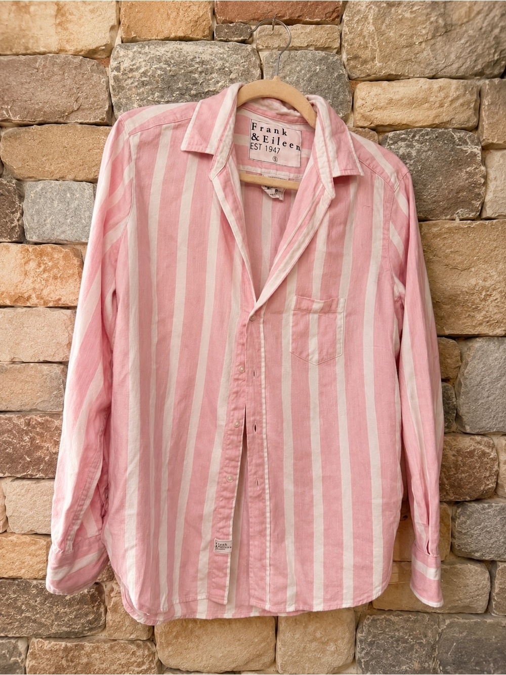 Frank & Eileen Pink & White Stripe Button Up Shirt Small Cotton Italian Fabric - Picture 2 of 6